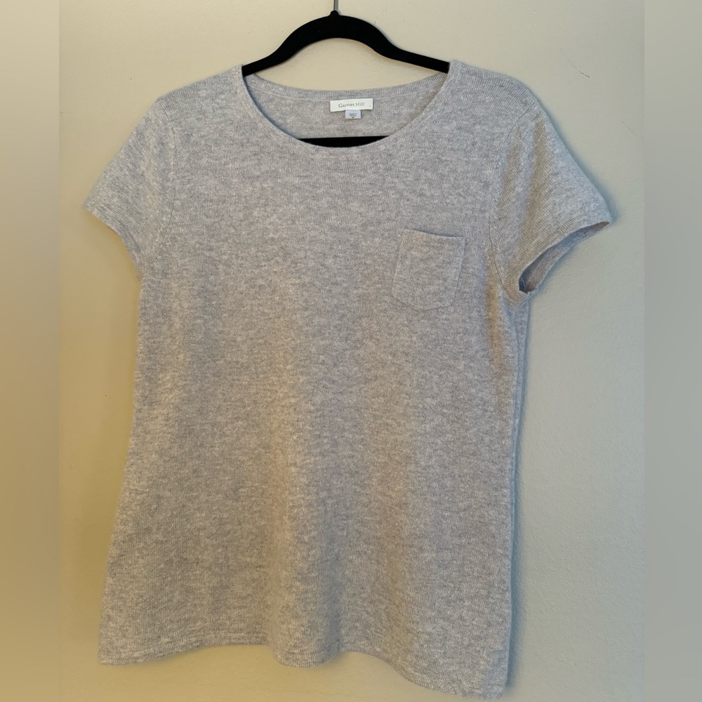 NWOT - garnet hill cashmere short sleeve tshirt/sweater. Size medium.